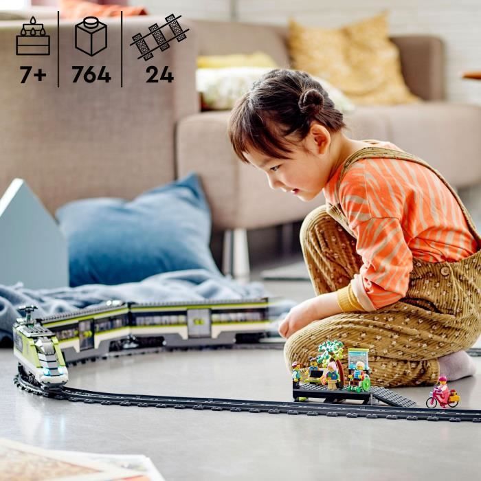 Jouet de Train Télécommandé - Phares Fonctionnels - Enfants 7 Ans Lego City Le Train De Voyageurs Express