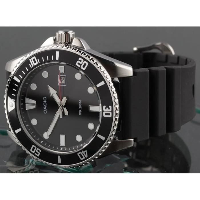 CASIO - Collection Homme - Noir - Acier - Étanchéité 20 bars Montre