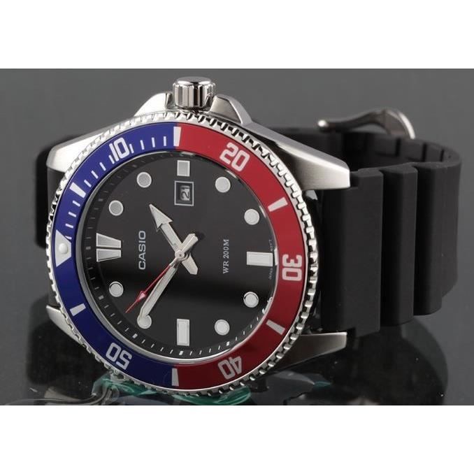 CASIO - Collection Homme - Noir - Acier - Étanchéité 20 bars Montre