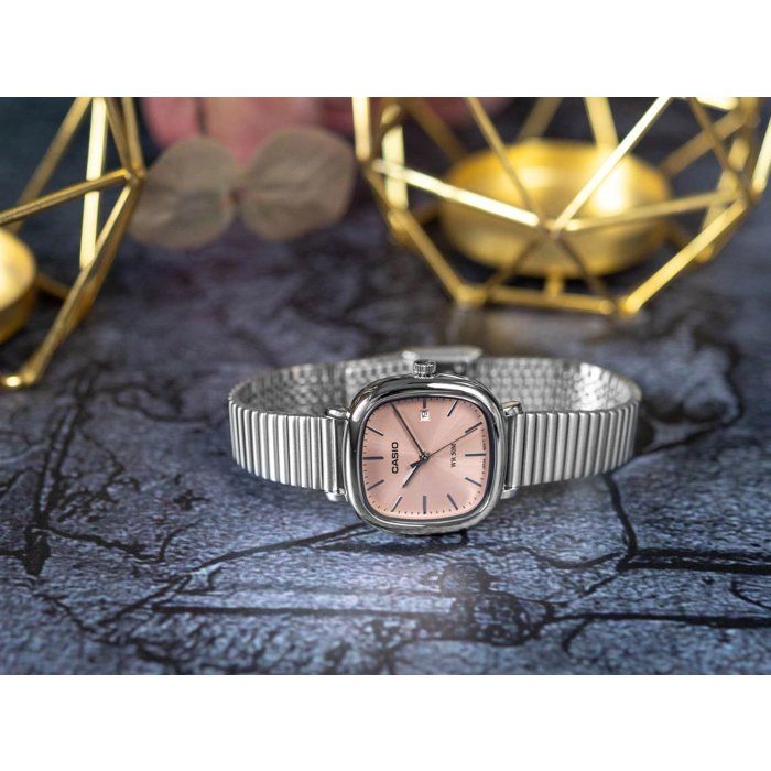 Montre Casio LTP-B166D femme, cadran rose et acier