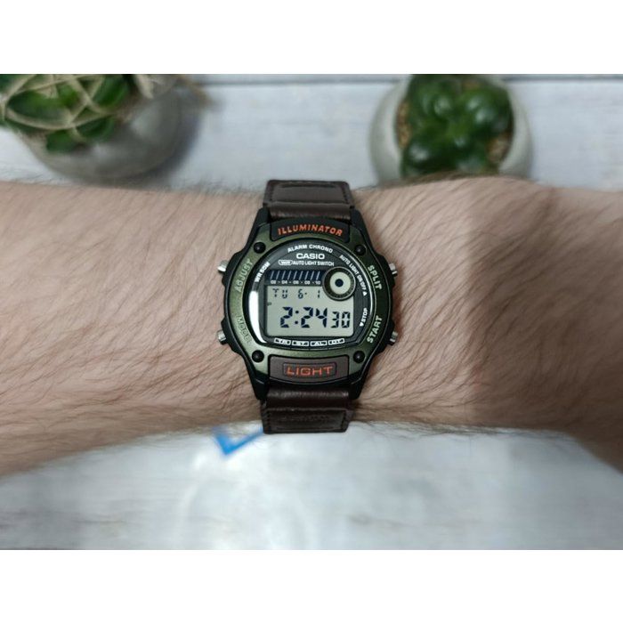 Montre Casio W-220HF mixte verte digitale bracelet tissu