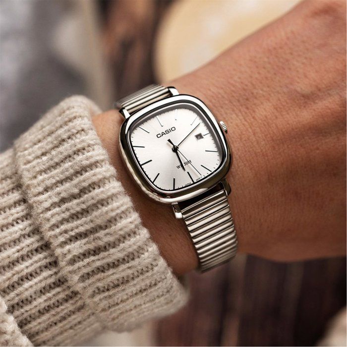 Montre Casio LTP-B166D femme à quartz cadran blanc